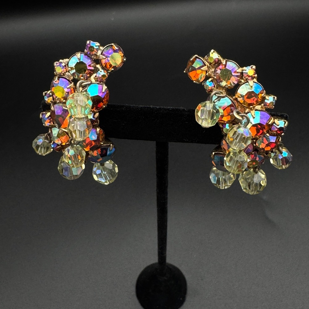 Vintage Earlobe Aurora Borealis Cluster Clip On Earrings Rhinestone Runway - Picture 3 of 9